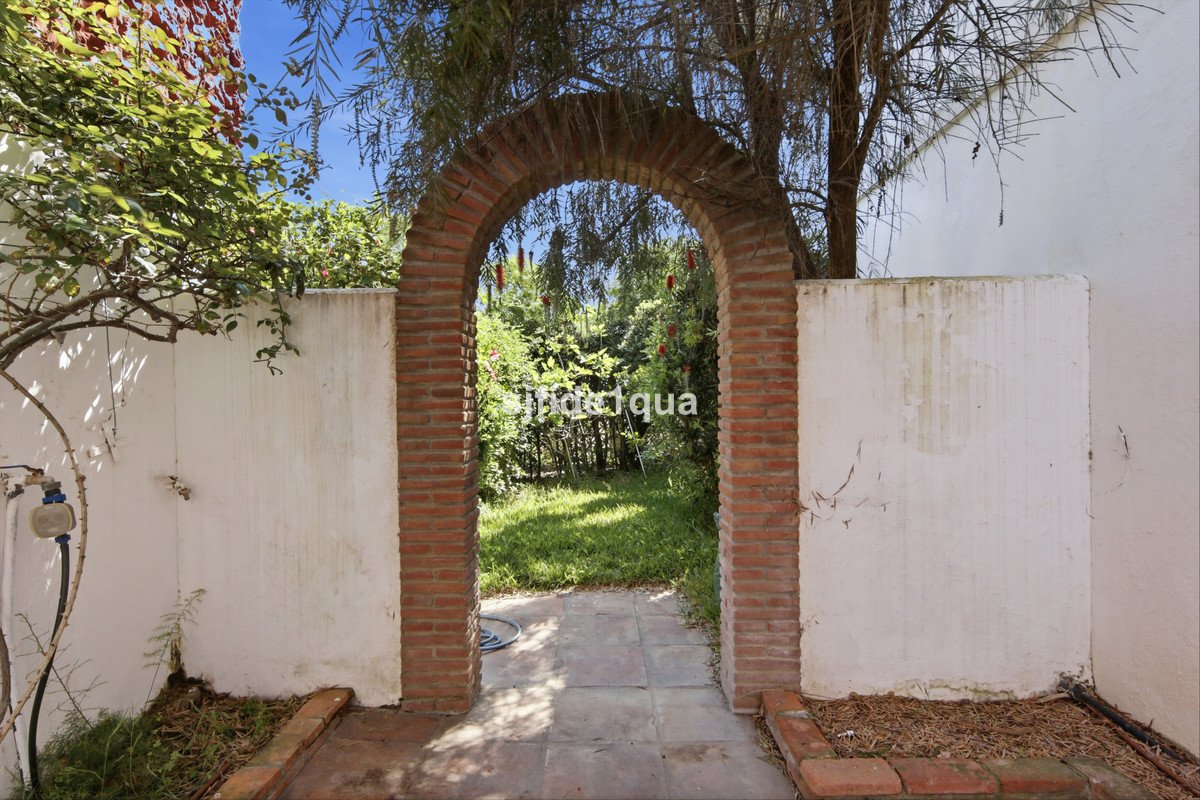 3 Bed Detached Villa in Estepona