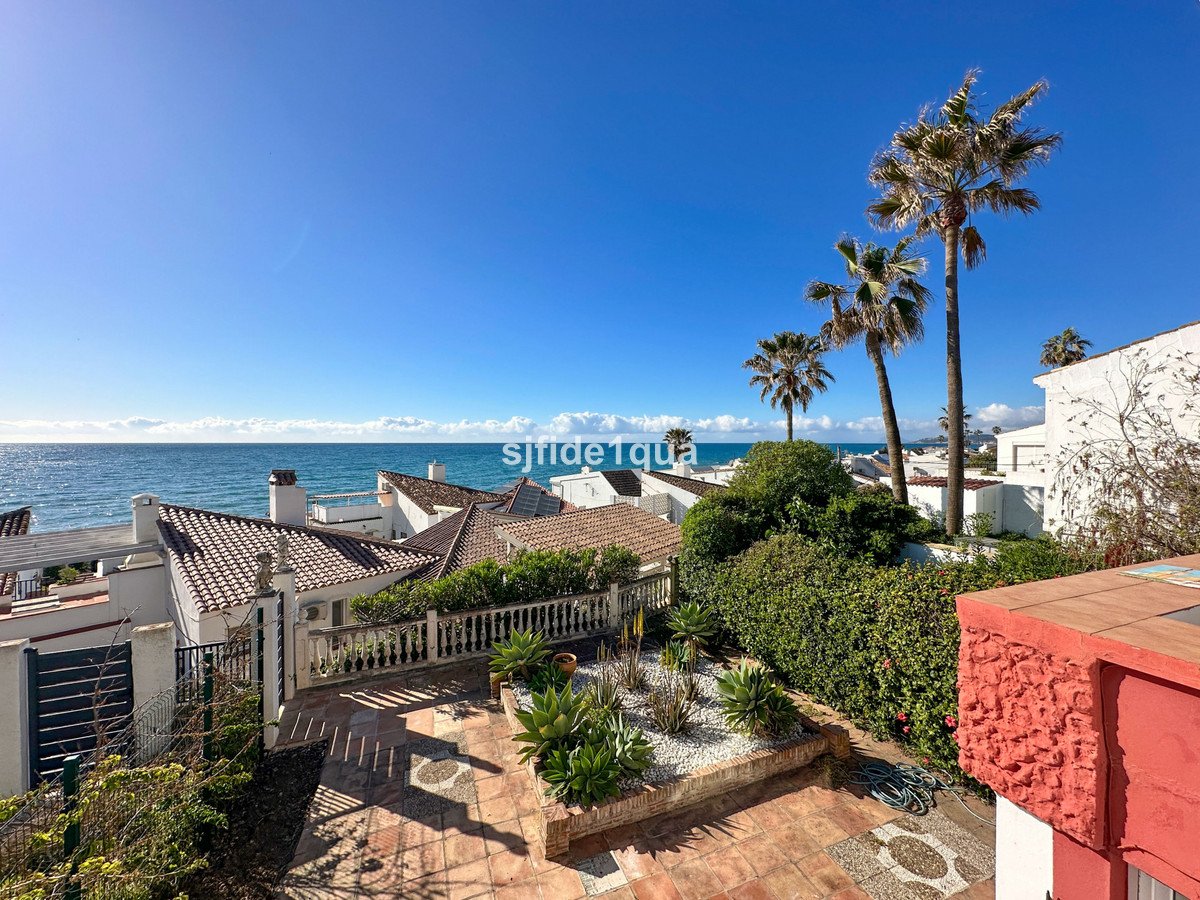 3 Bed Detached Villa in Estepona