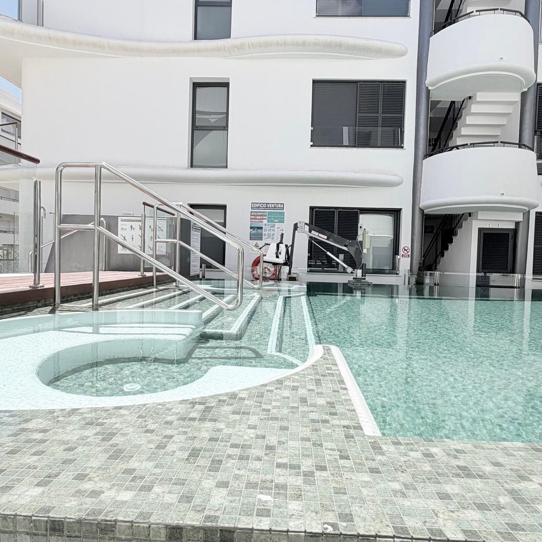 1 Bed Middle Floor Apartment in Estepona