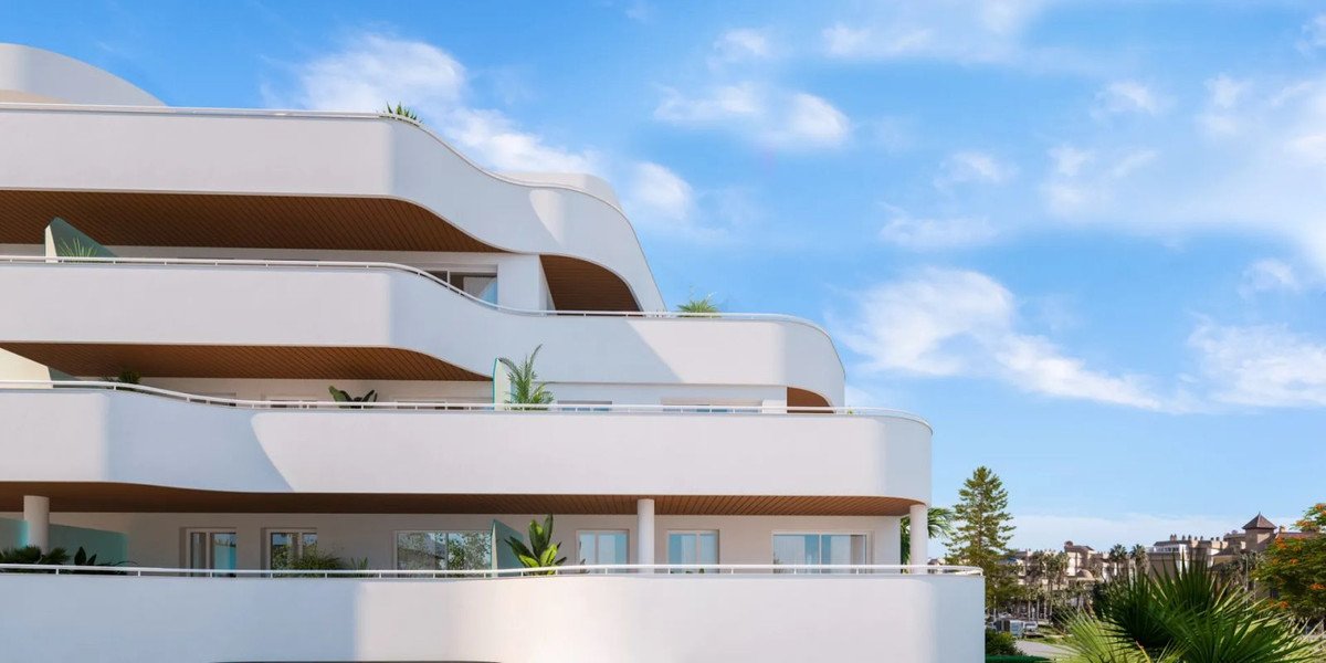 2 Bed Middle Floor Apartment in Torrox Costa