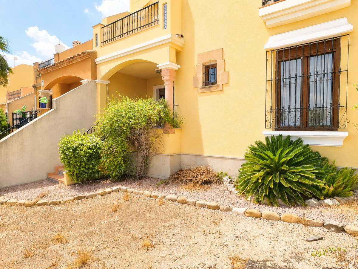 2 Bed Ground Floor Apartment in Algorfa