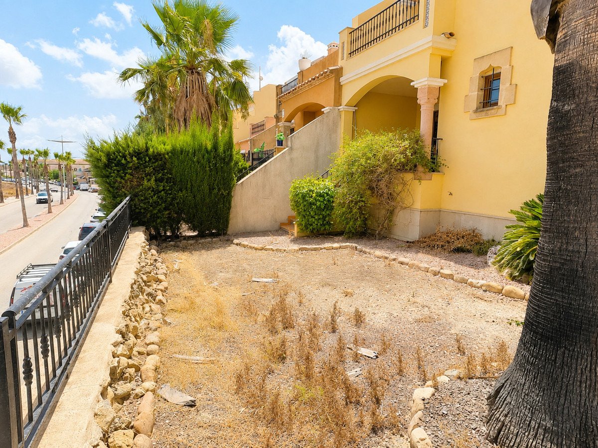 2 Bed Ground Floor Apartment in Algorfa