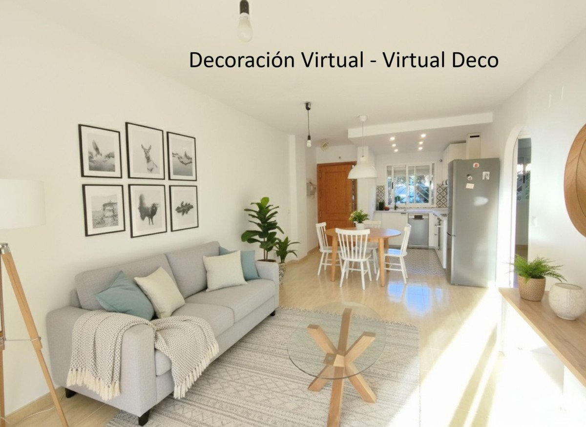 2 Bed Middle Floor Apartment in Calahonda