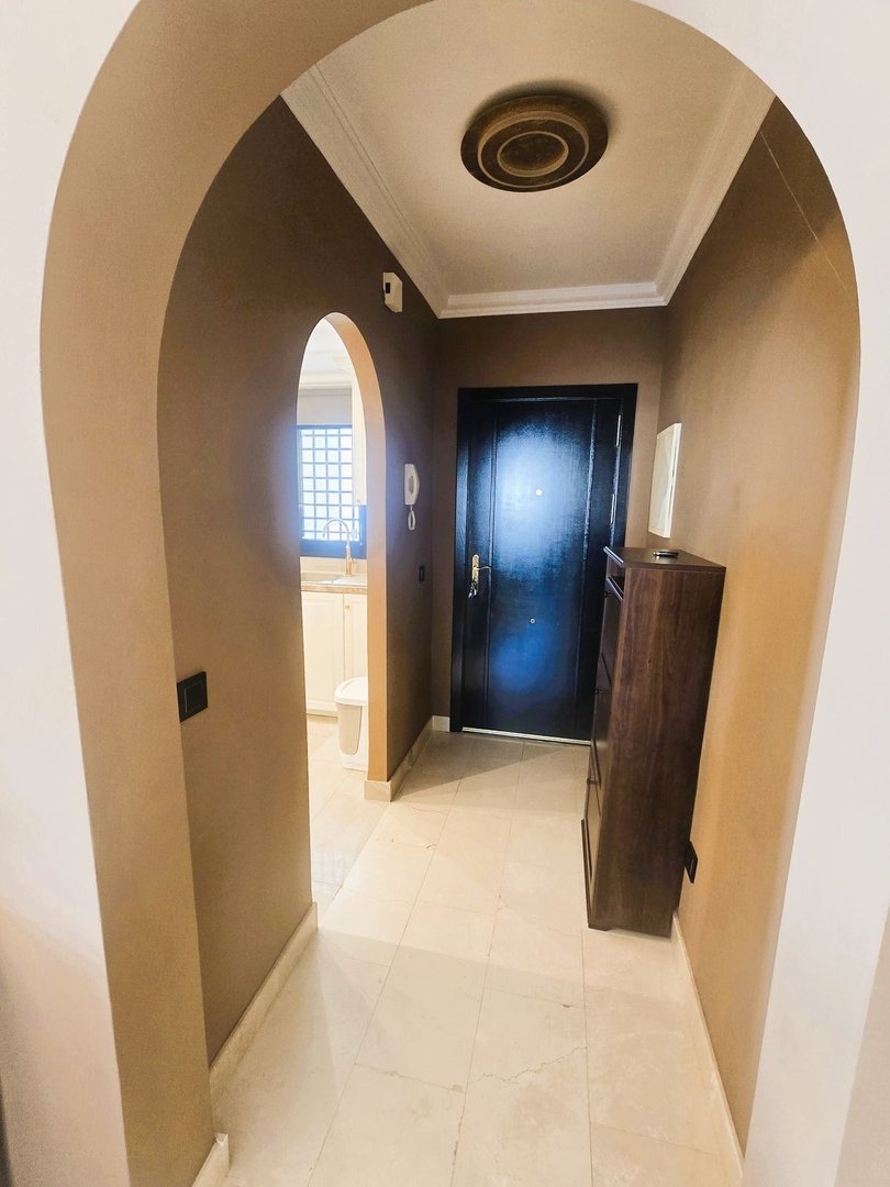 2 Bed Middle Floor Apartment in Calahonda