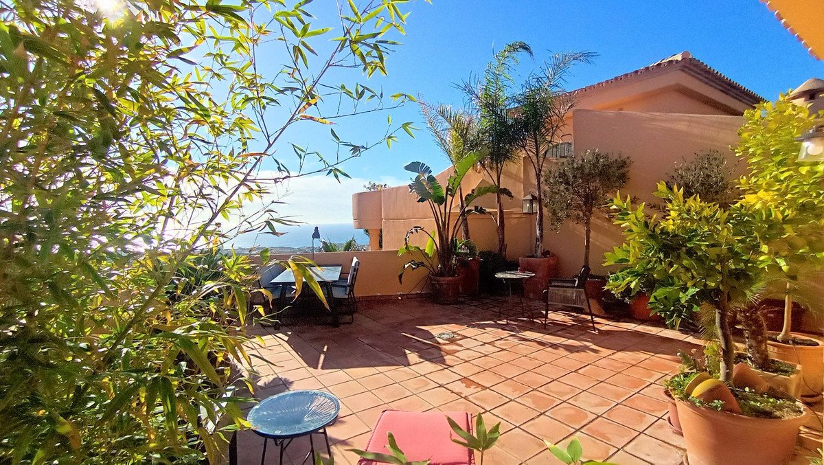 2 Bed Penthouse Duplex in Calahonda