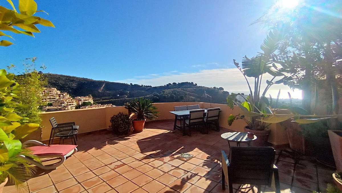 2 Bed Penthouse Duplex in Calahonda