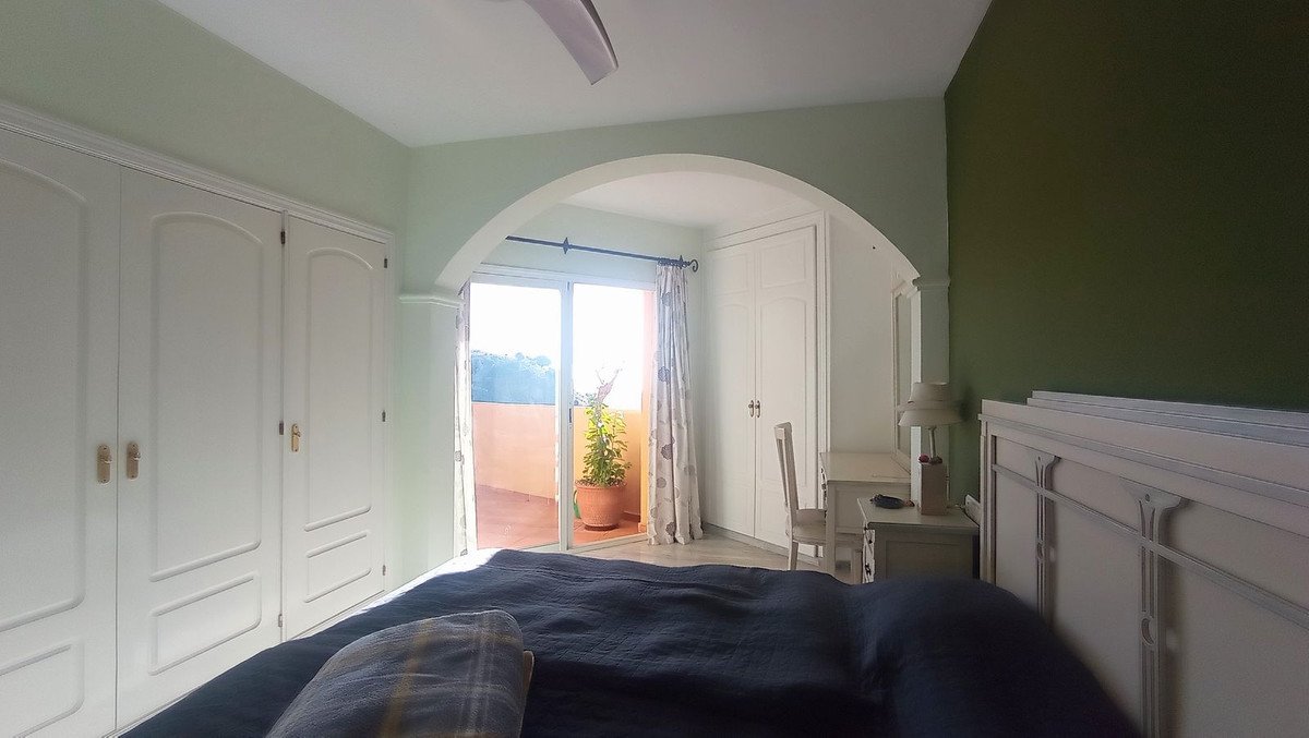 2 Bed Penthouse Duplex in Calahonda