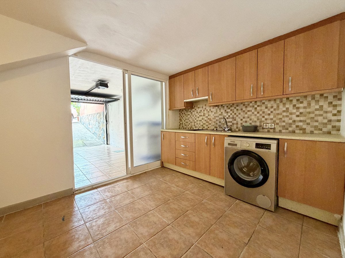 2 Bed Townhouse in Estepona