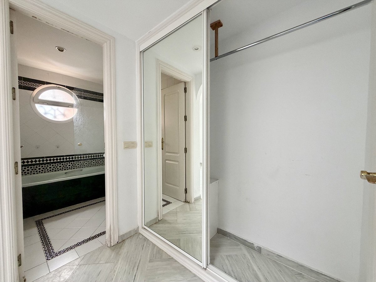 2 Bed Townhouse in Estepona