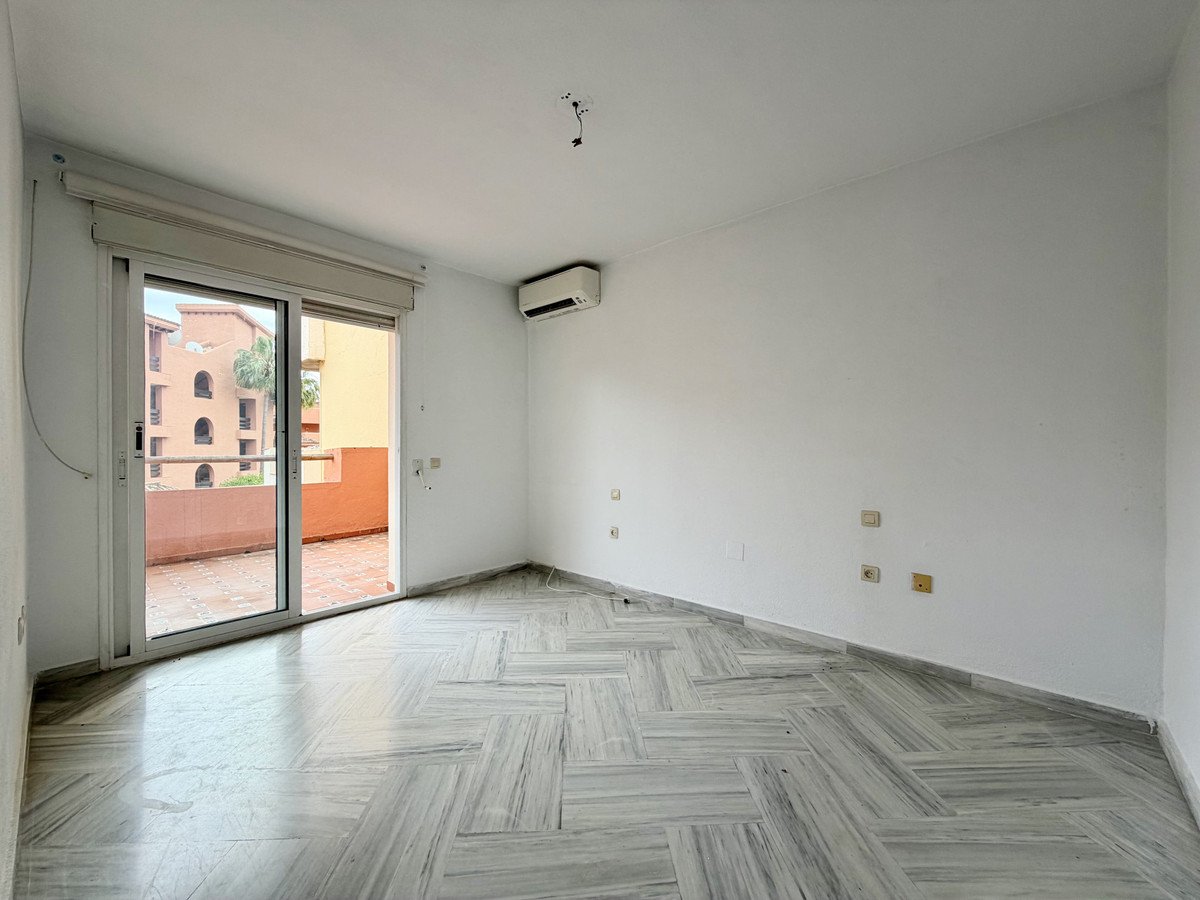 2 Bed Townhouse in Estepona