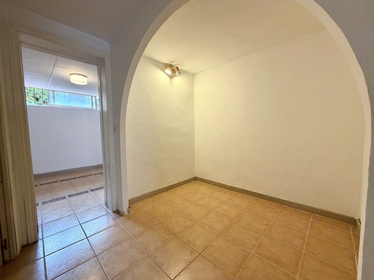 2 Bed Townhouse in Estepona