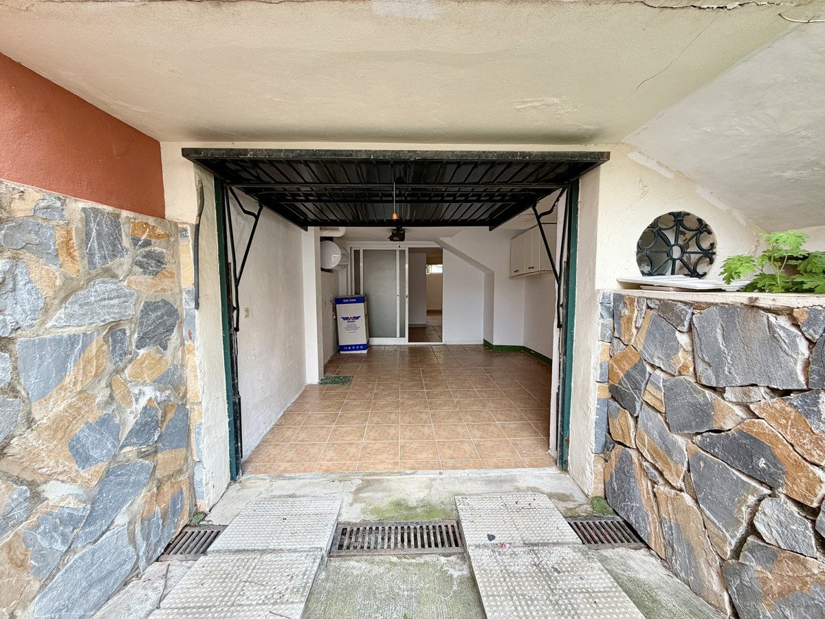 2 Bed Townhouse in Estepona