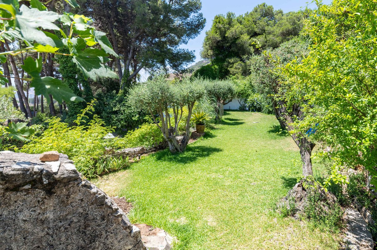 5 Bed Detached Villa in Mijas