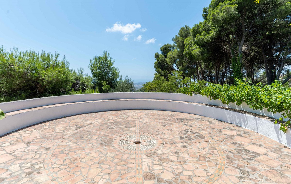 5 Bed Detached Villa in Mijas