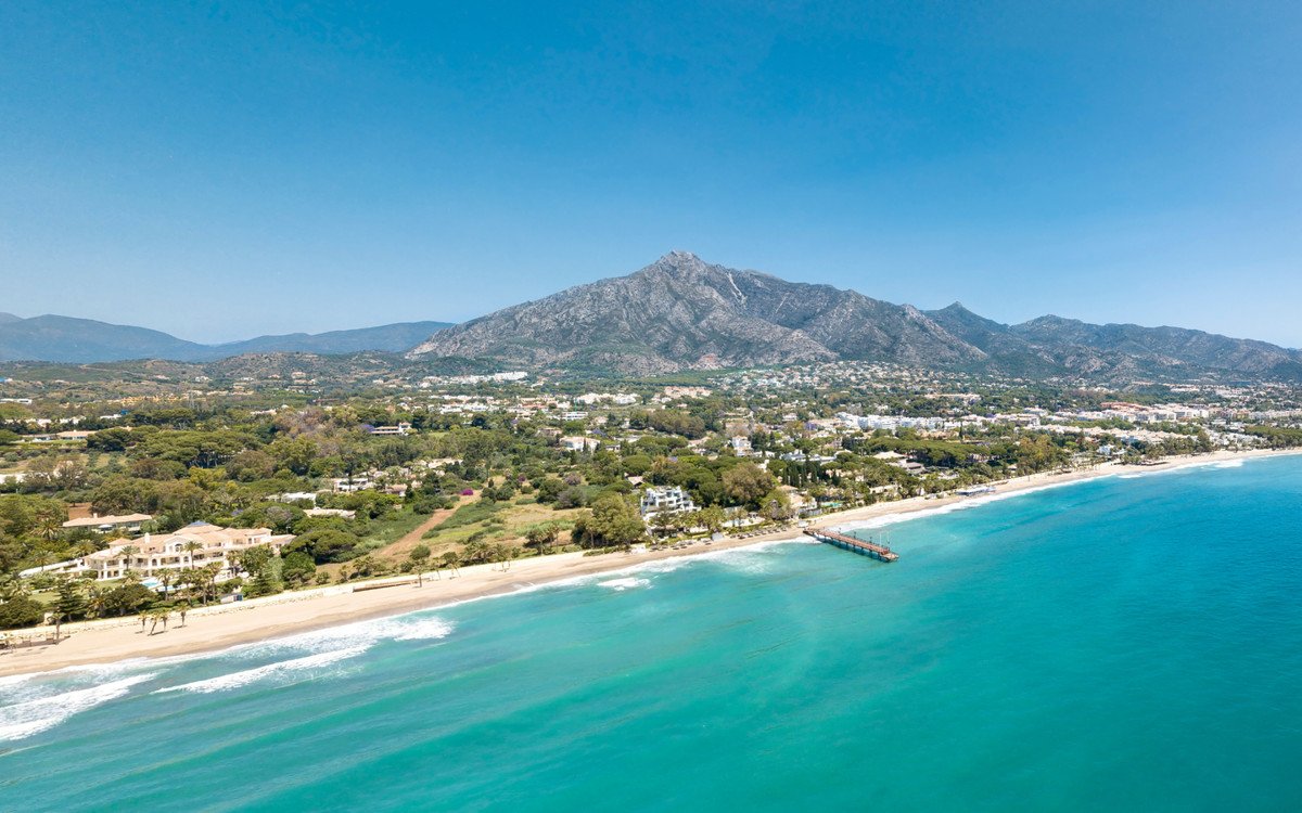 4 Bed Penthouse in San Pedro de Alcántara