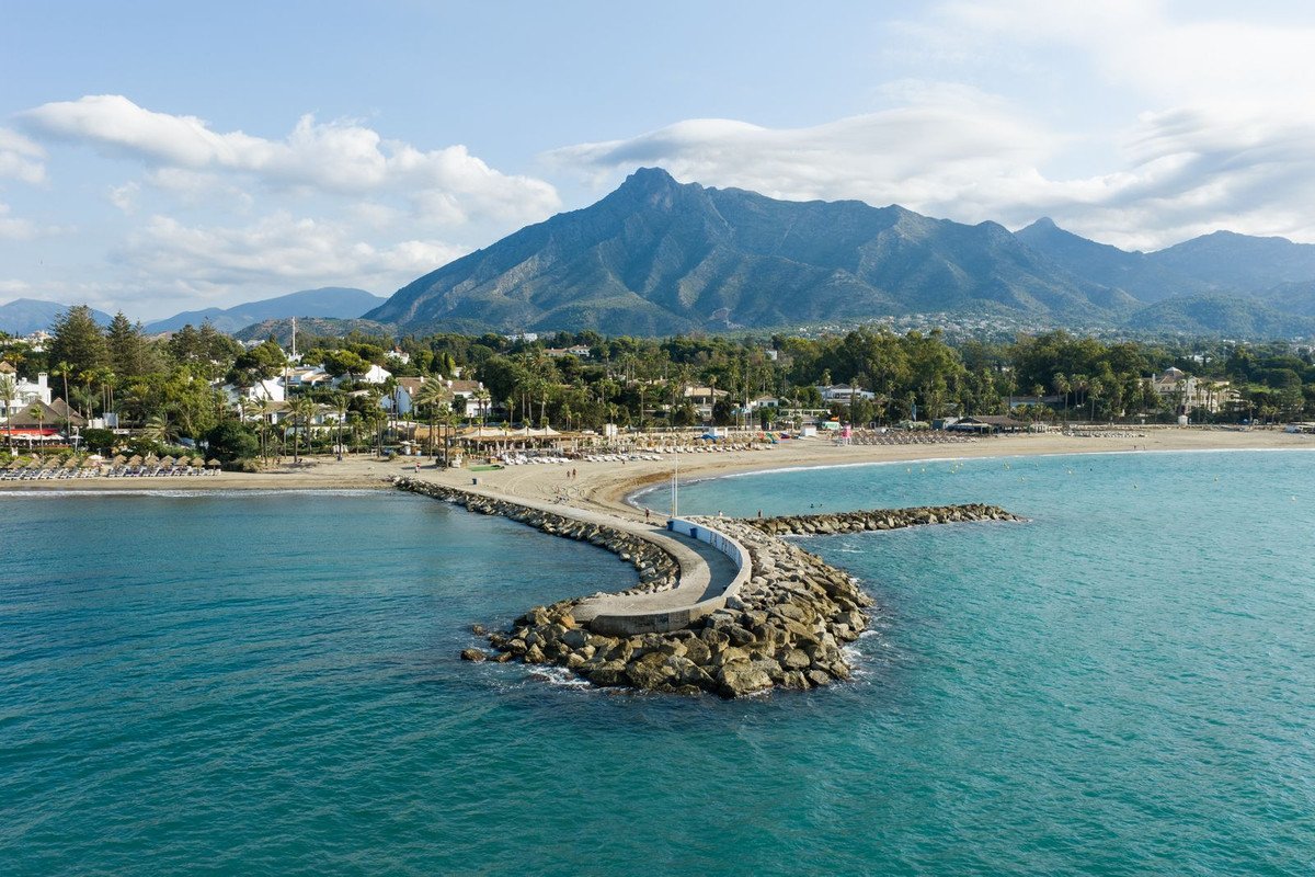 3 Bed Penthouse Duplex in Marbella