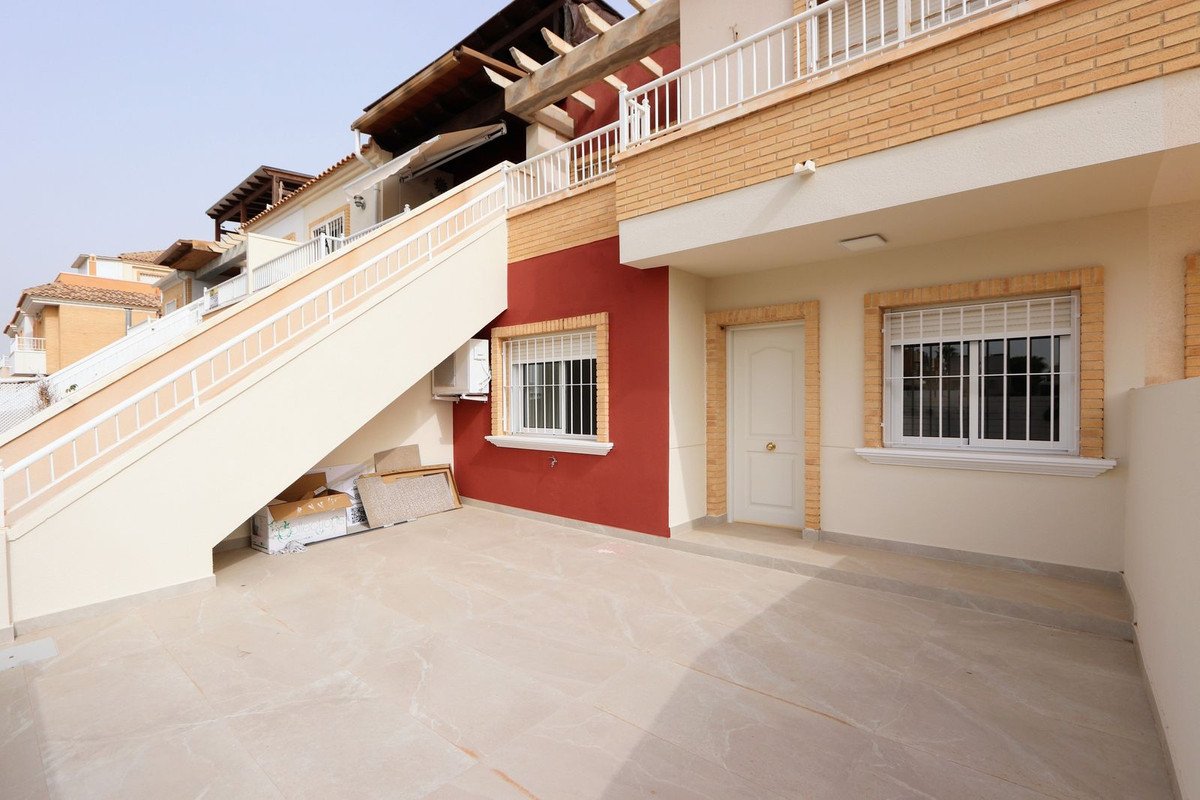 2 Bed Ground Floor Apartment in Torre de la Horadada