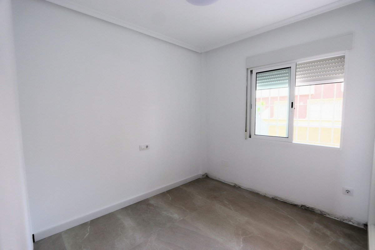 2 Bed Ground Floor Apartment in Torre de la Horadada