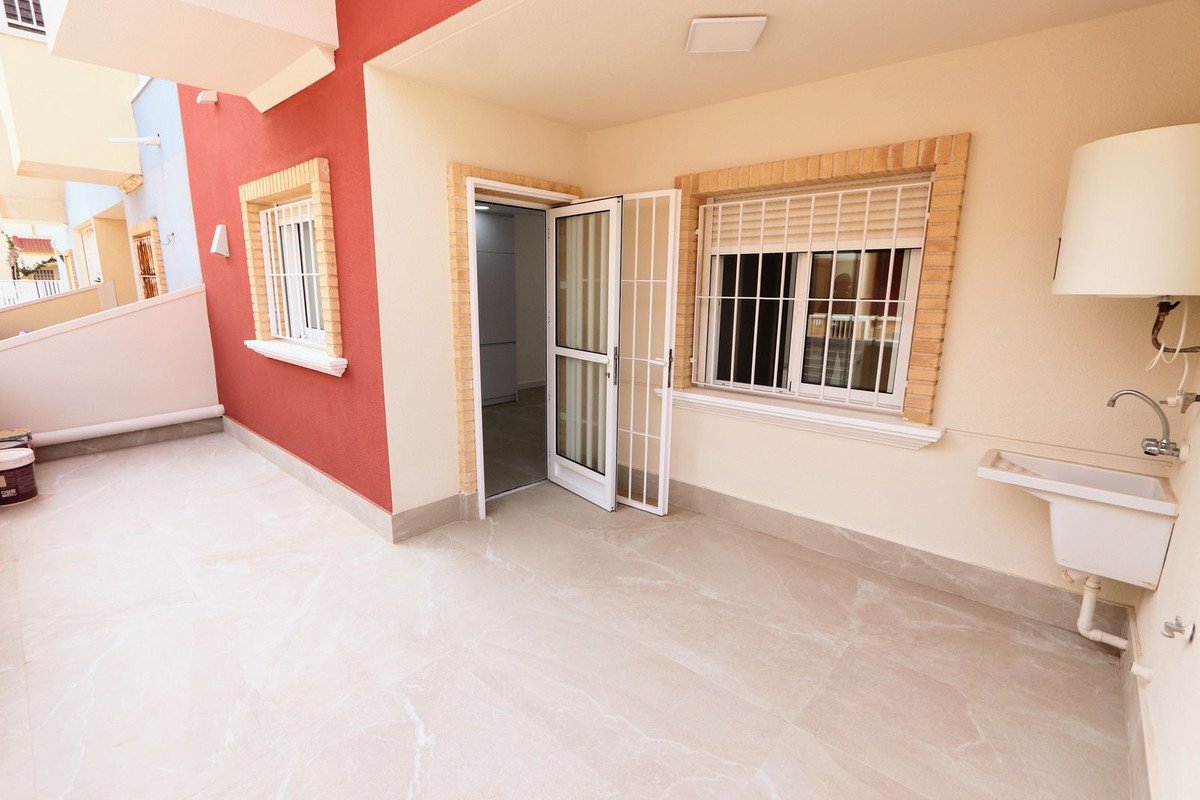 2 Bed Ground Floor Apartment in Torre de la Horadada