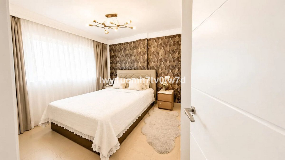 3 Bed Middle Floor Apartment in Mijas