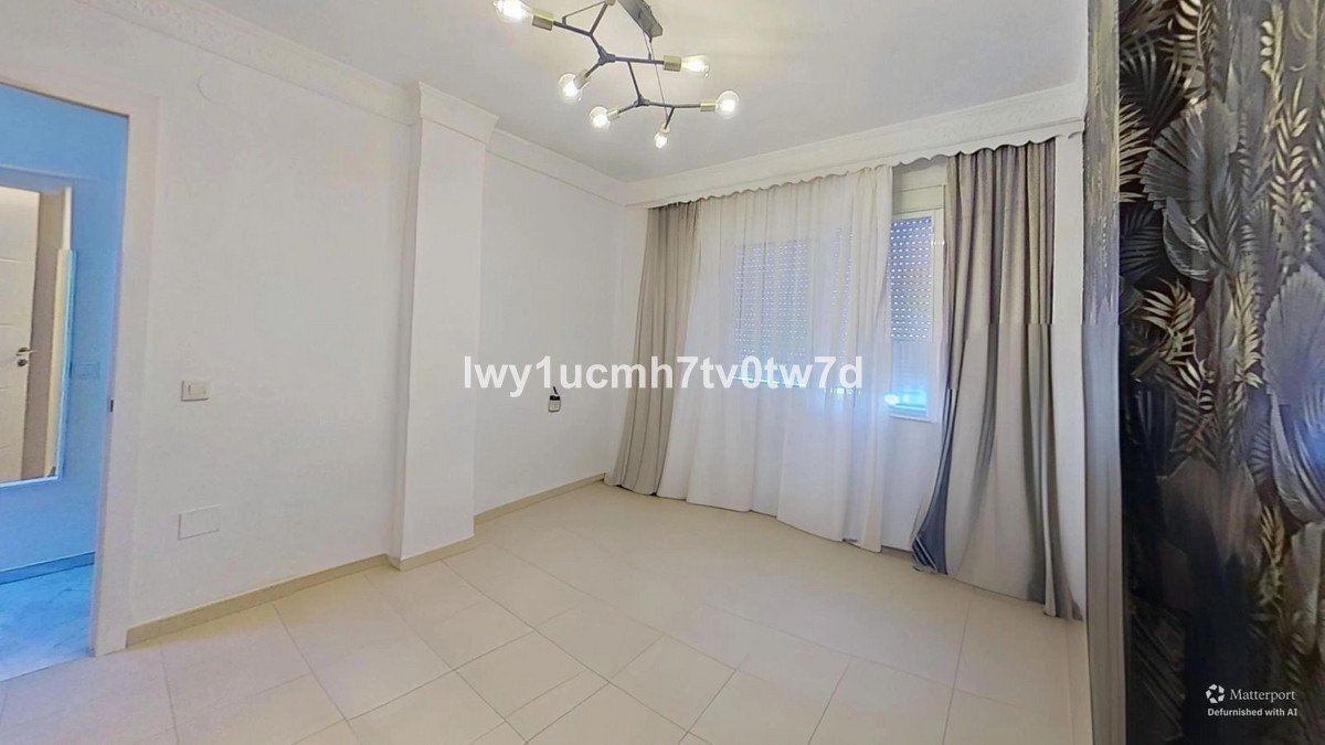3 Bed Middle Floor Apartment in Mijas