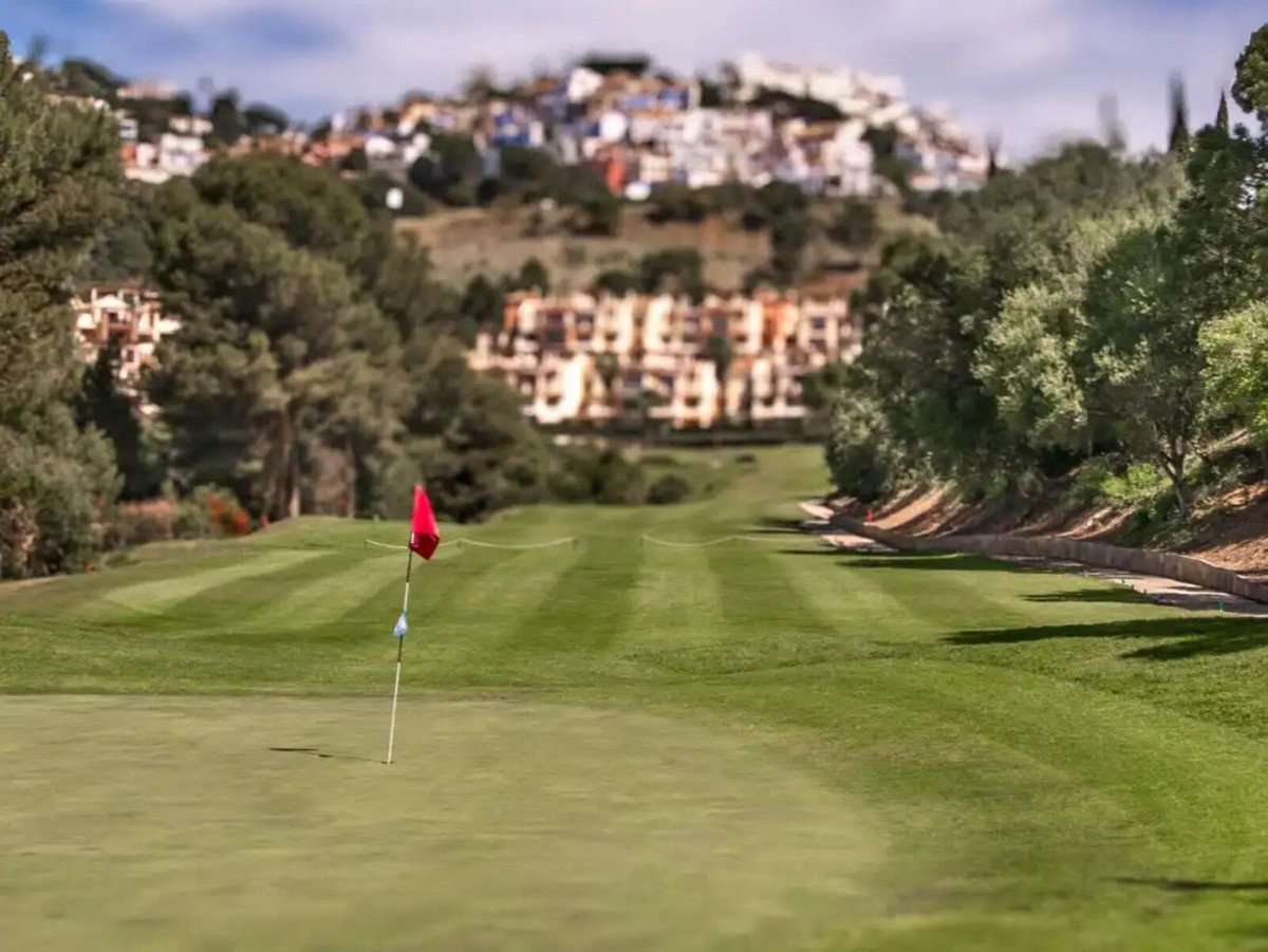 3 Bed Ground Floor Apartment in Los Arqueros