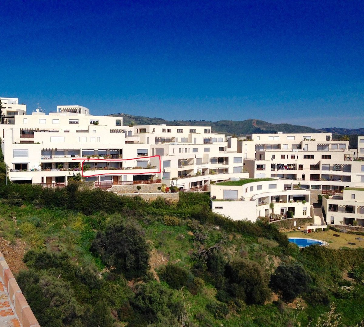 3 Bed Middle Floor Apartment in Altos de los Monteros