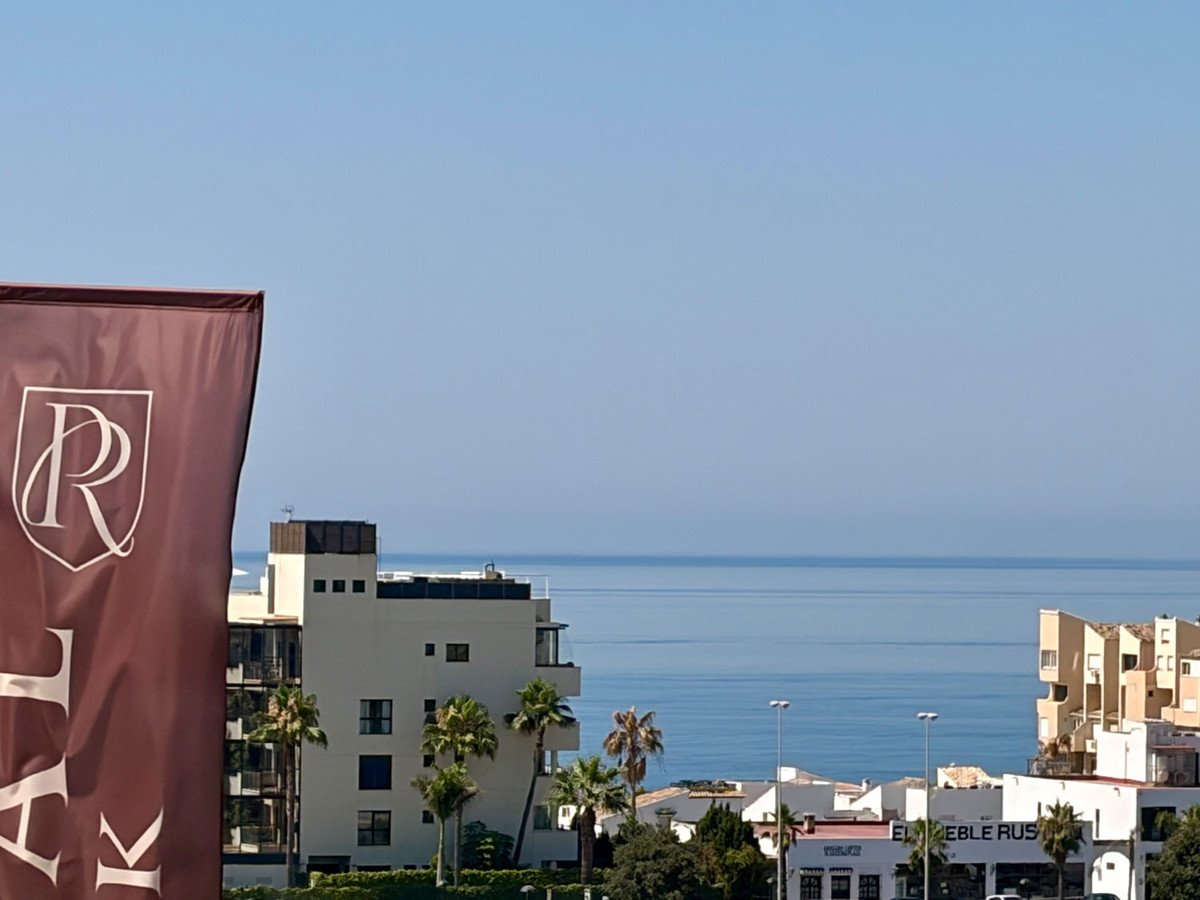 4 Bed Ground Floor Apartment in Estepona
