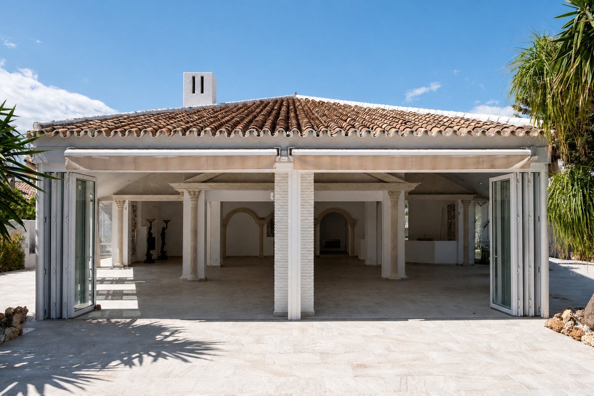 Restaurant in El Paraiso