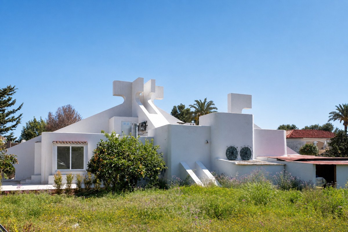 Restaurant in El Paraiso