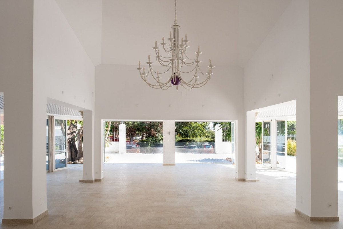 Restaurant in El Paraiso
