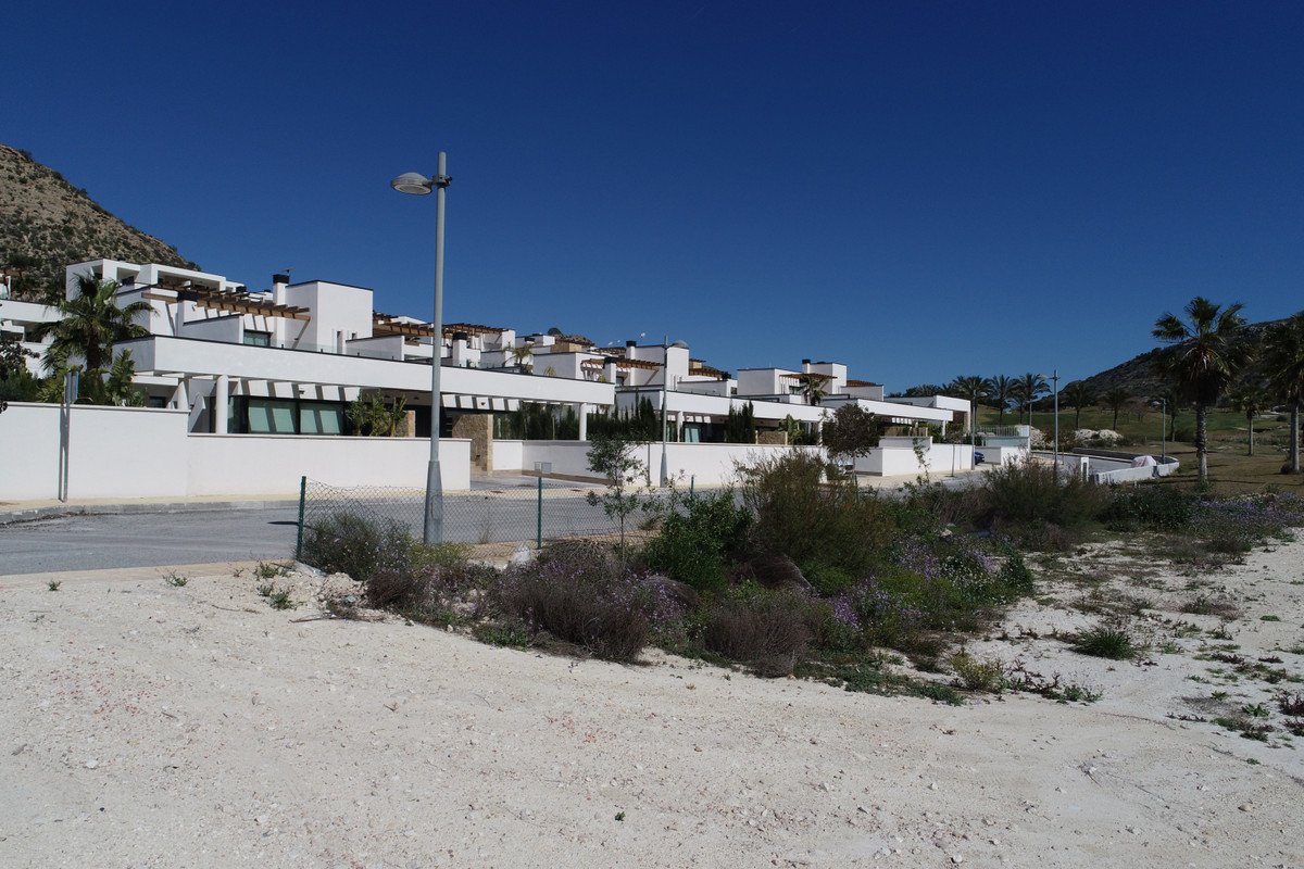 4 Bed New Development in Monforte Del Cid