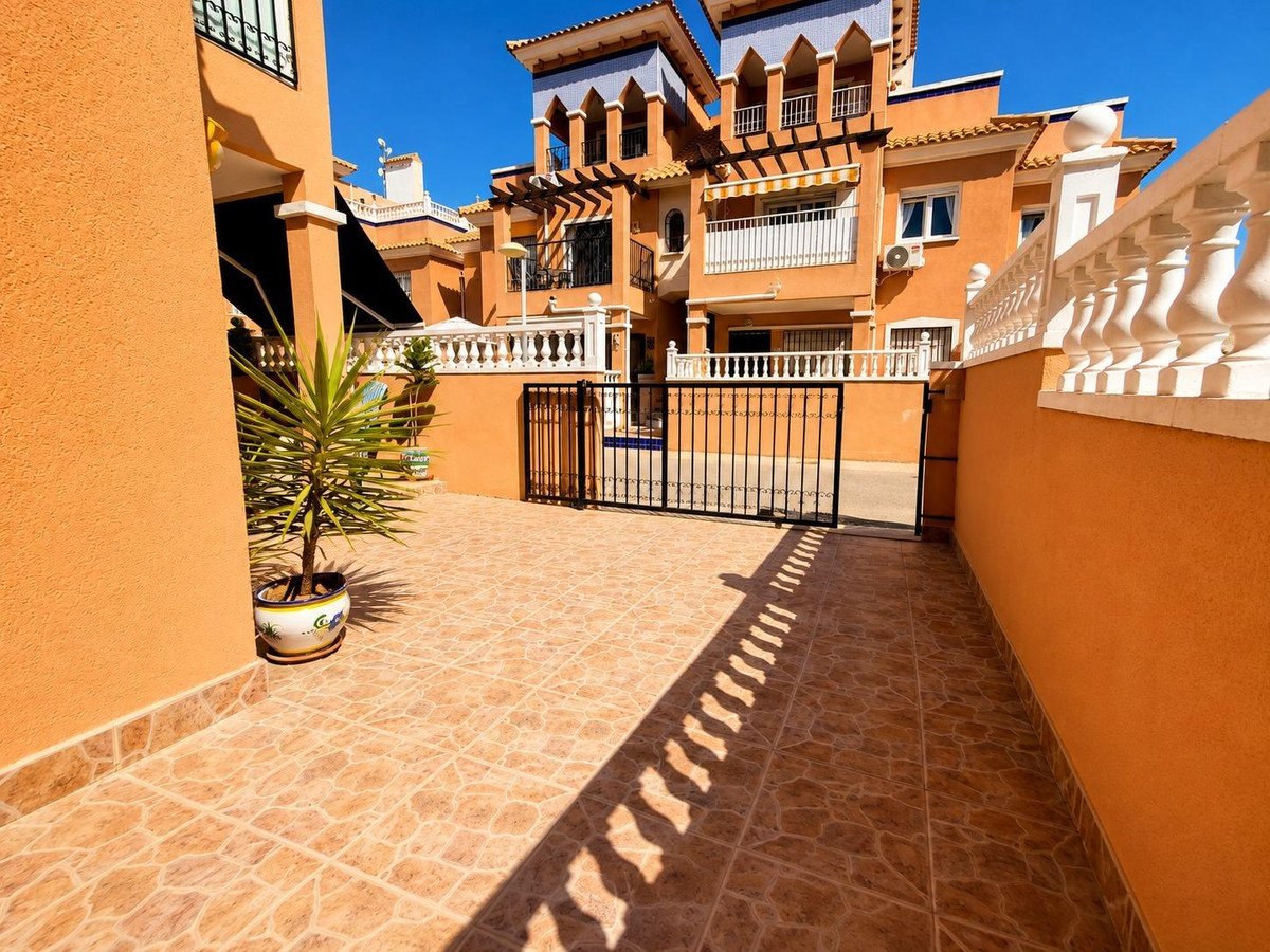 2 Bed Bungalow in Playa Flamenca
