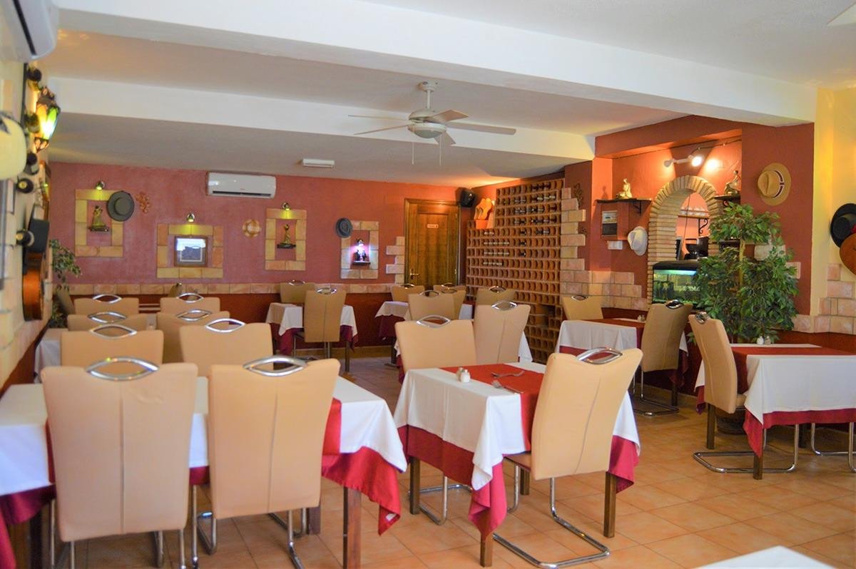 Commercial Premises in La Veleta