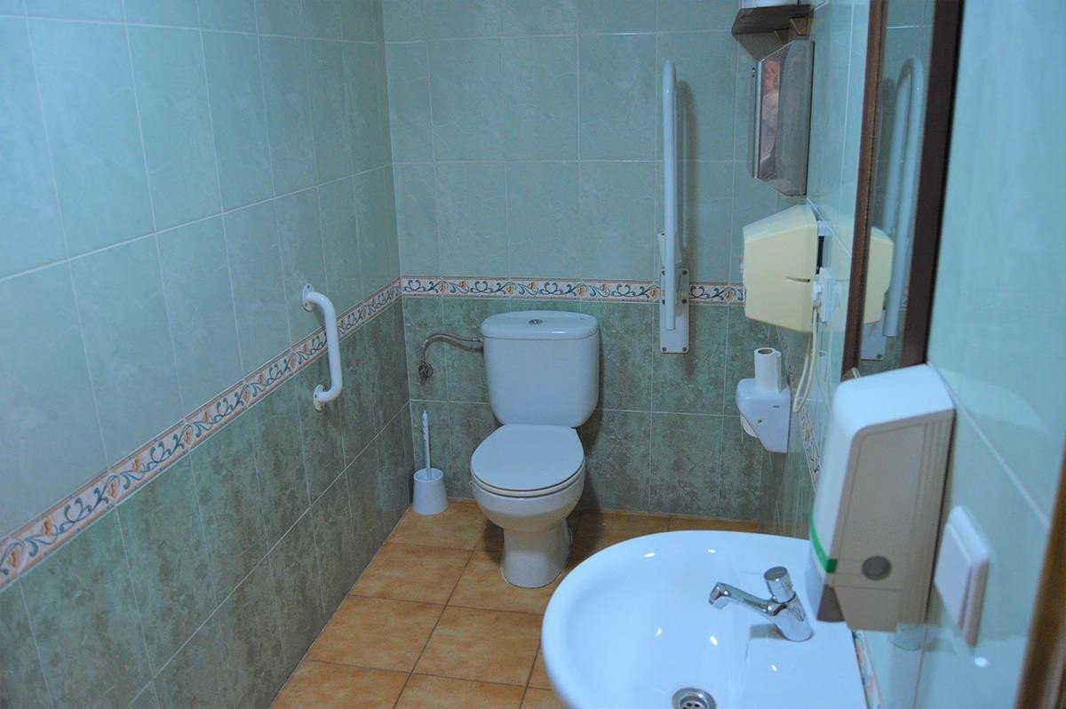 Commercial Premises in La Veleta