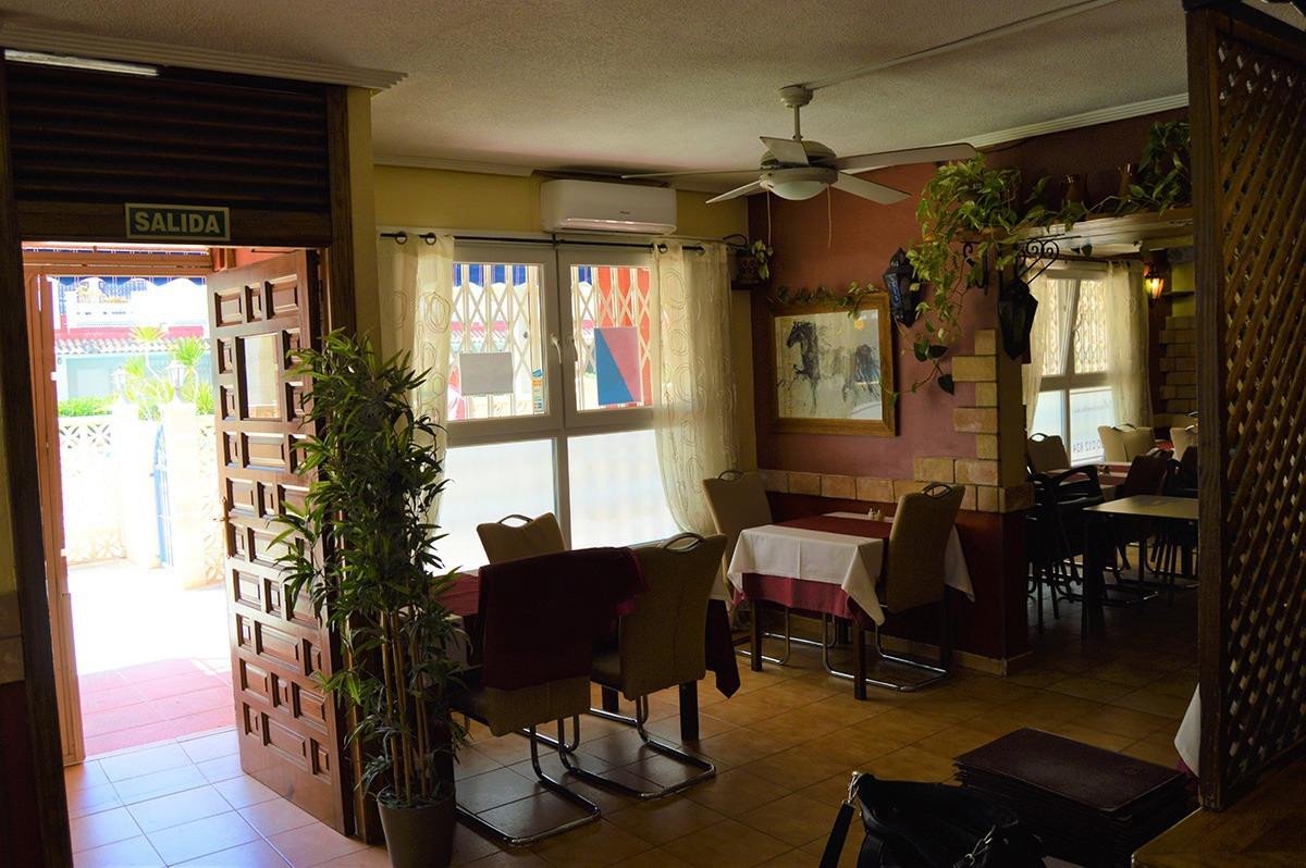 Commercial Premises in La Veleta