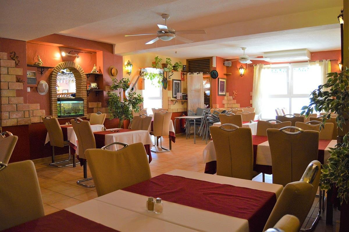 Commercial Premises in La Veleta