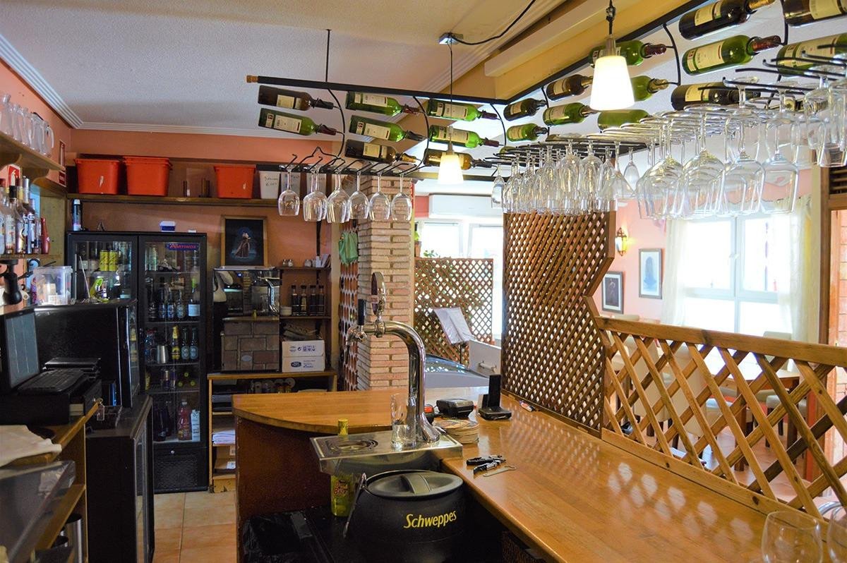 Commercial Premises in La Veleta