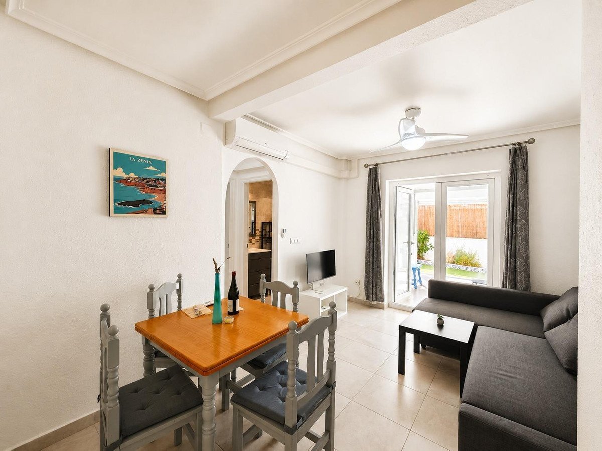 2 Bed Bungalow in Cabo Roig