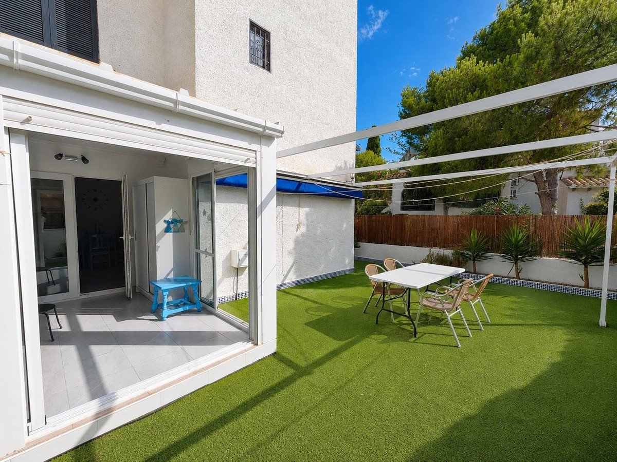 2 Bed Bungalow in Cabo Roig