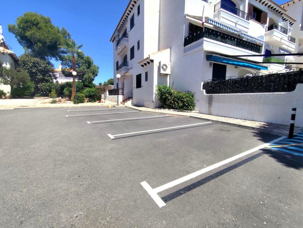2 Bed Bungalow in Cabo Roig