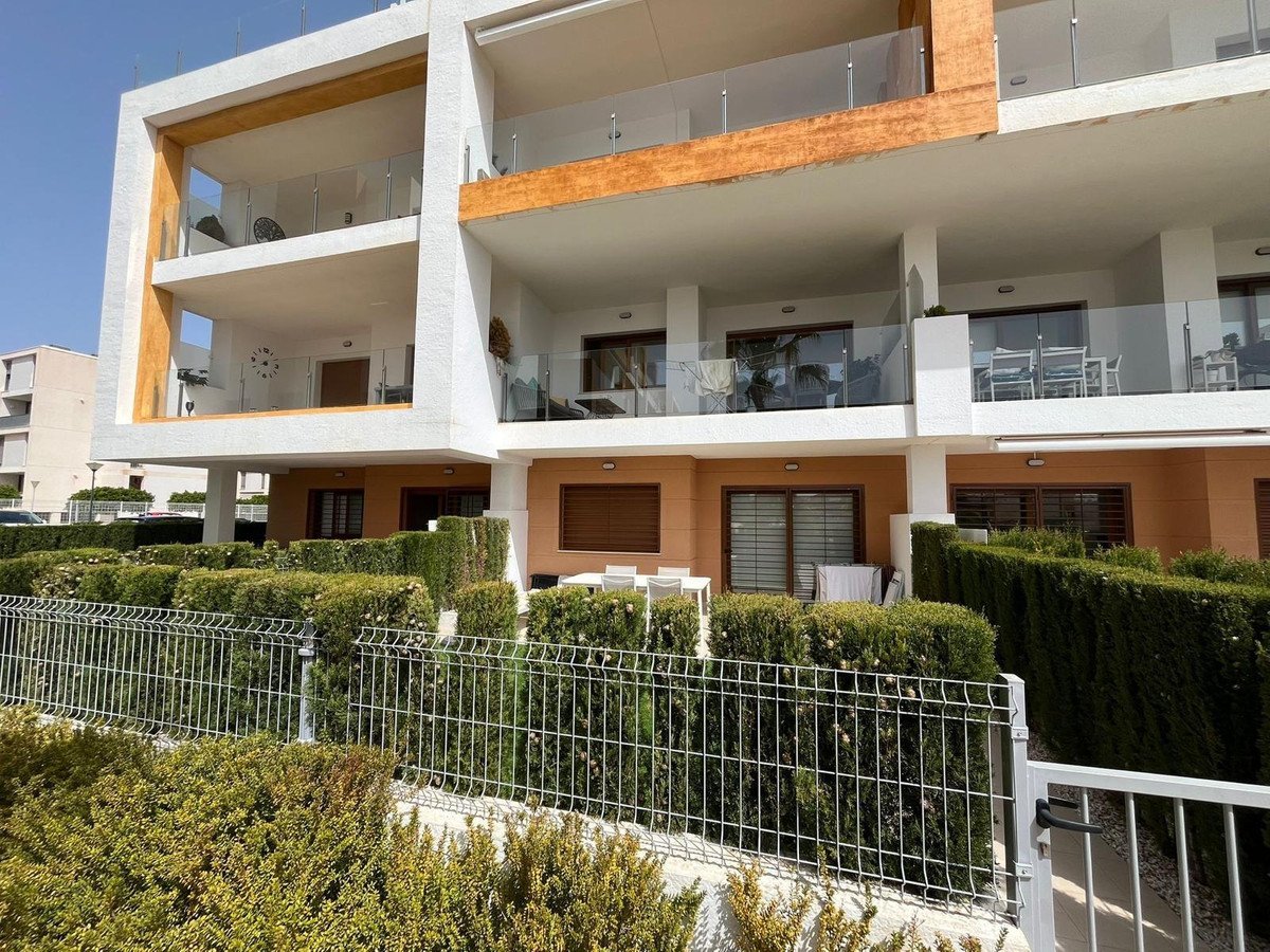 2 Bed Ground Floor Apartment in Los Dolses