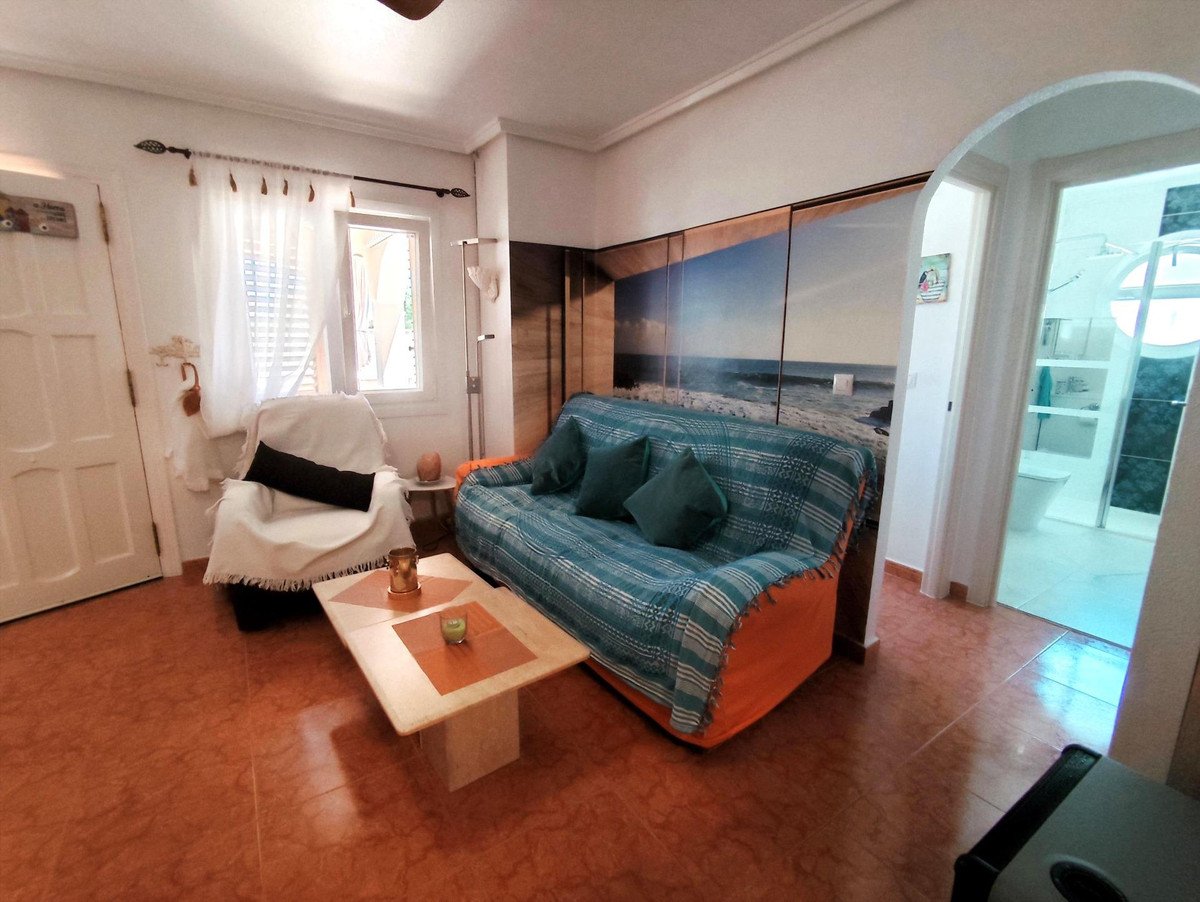 4 Bed Detached Villa in Orihuela Costa