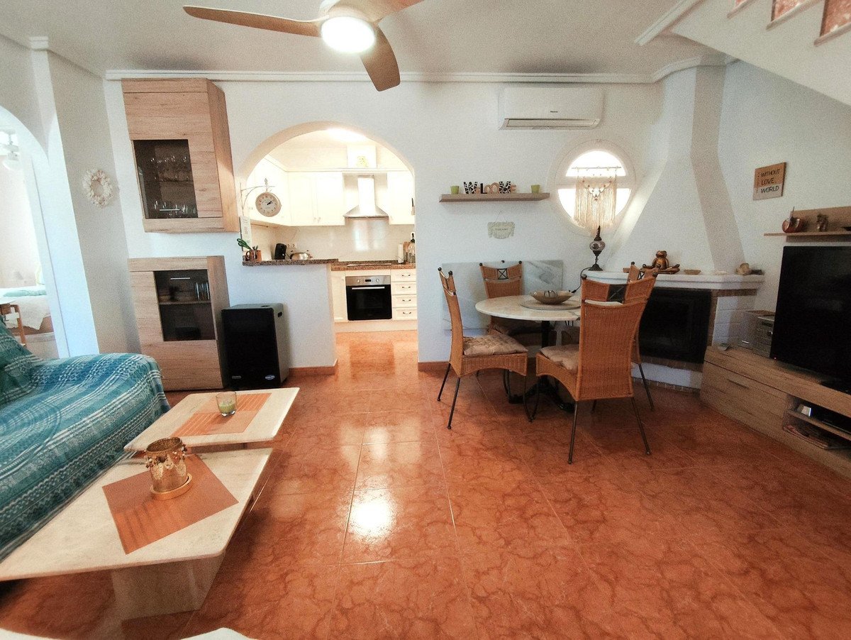 4 Bed Detached Villa in Orihuela Costa
