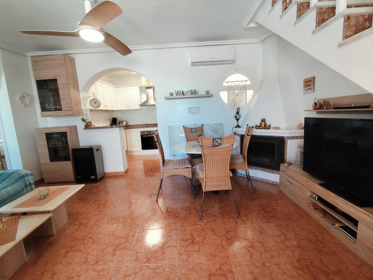 4 Bed Detached Villa in Orihuela Costa