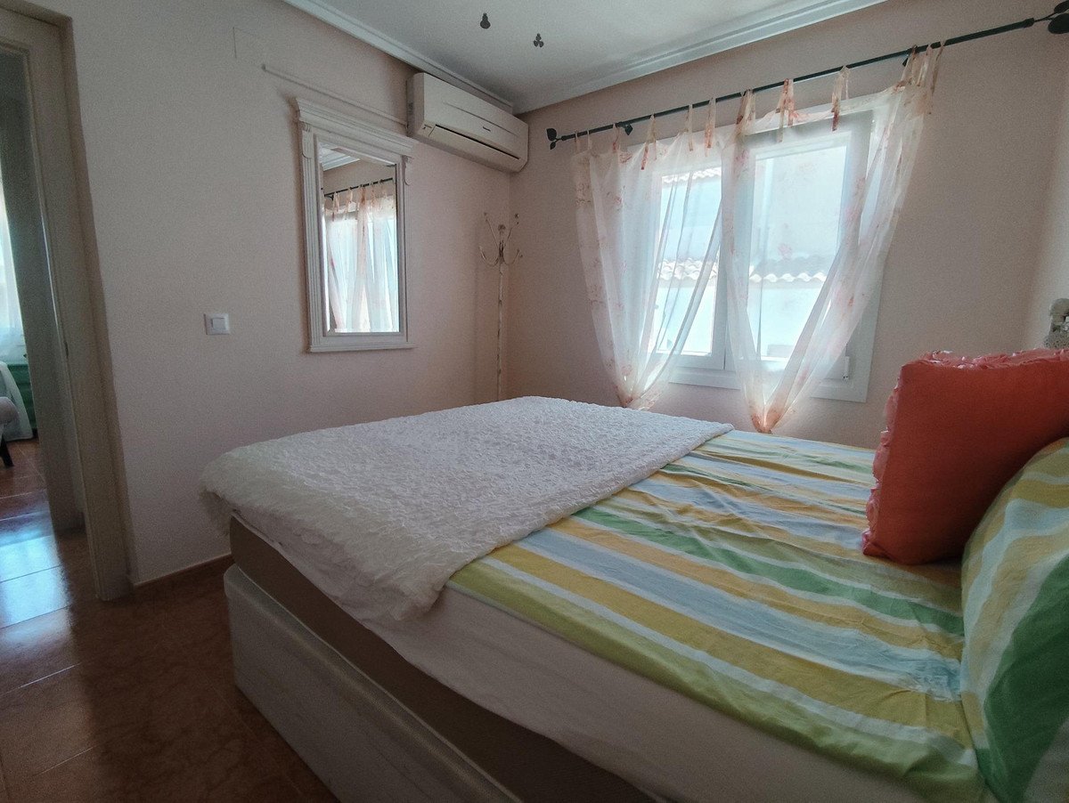 4 Bed Detached Villa in Orihuela Costa