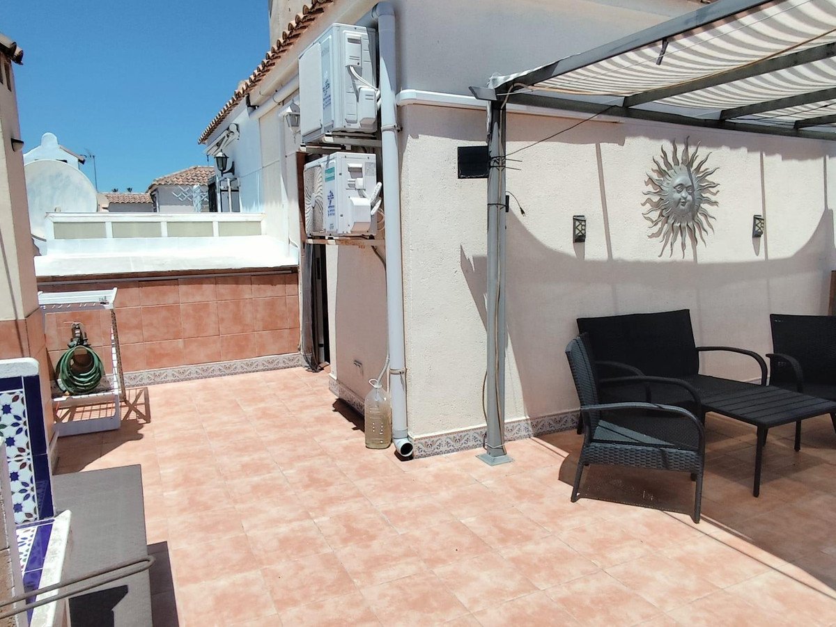 4 Bed Detached Villa in Orihuela Costa