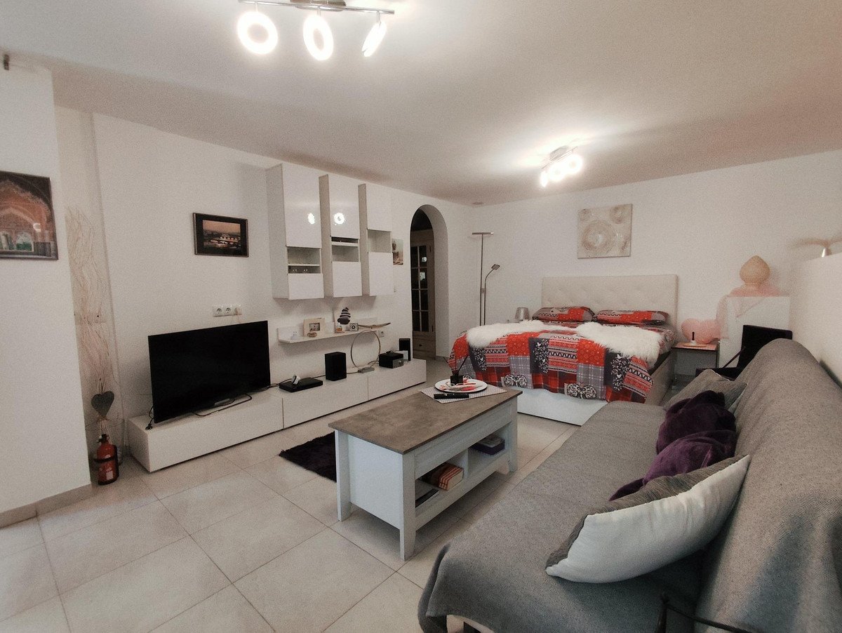 4 Bed Detached Villa in Orihuela Costa
