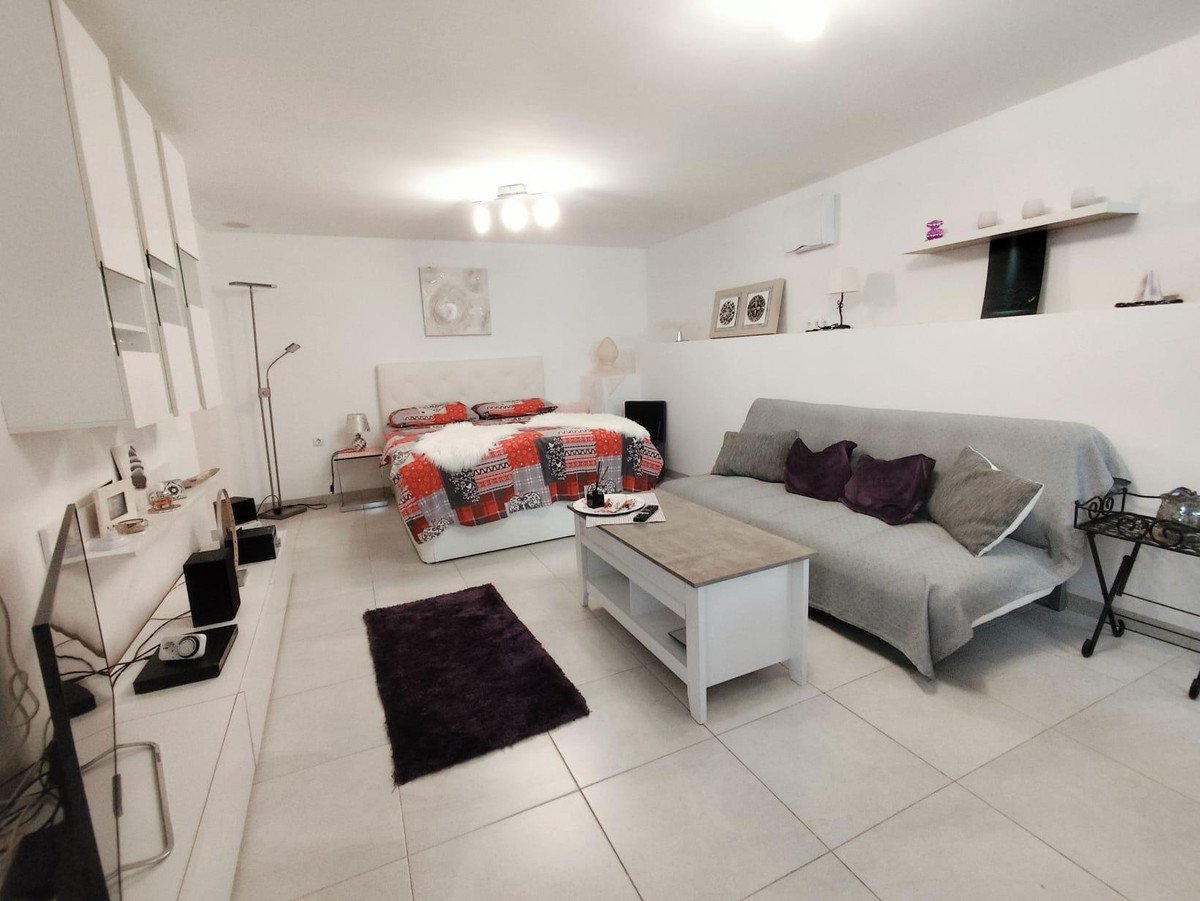 4 Bed Detached Villa in Orihuela Costa