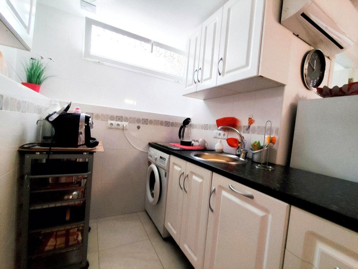 4 Bed Detached Villa in Orihuela Costa